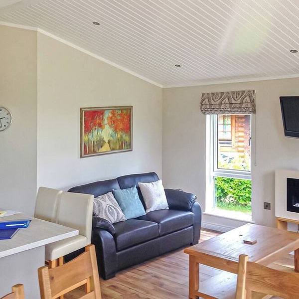 3 bedroom accommodation in Frettenham, Norwich