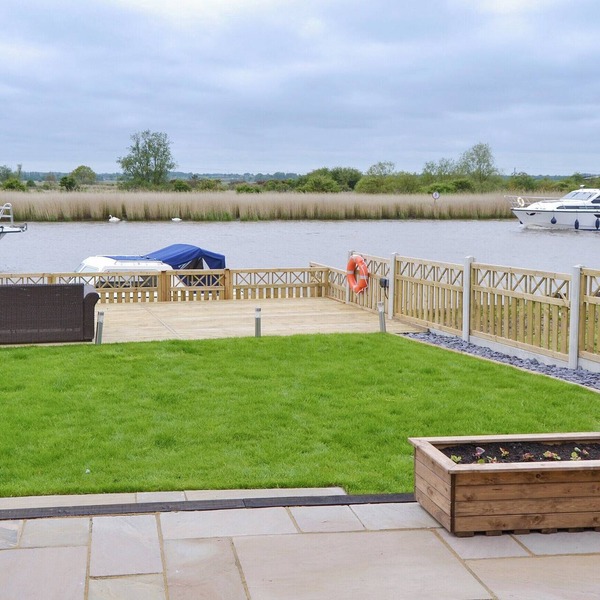 3 bedroom accommodation in Reedham, near Brundall