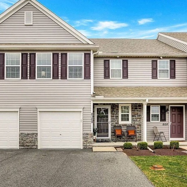 3-bedroom townhome in Harrisburg, 10 mins from Hershey Park