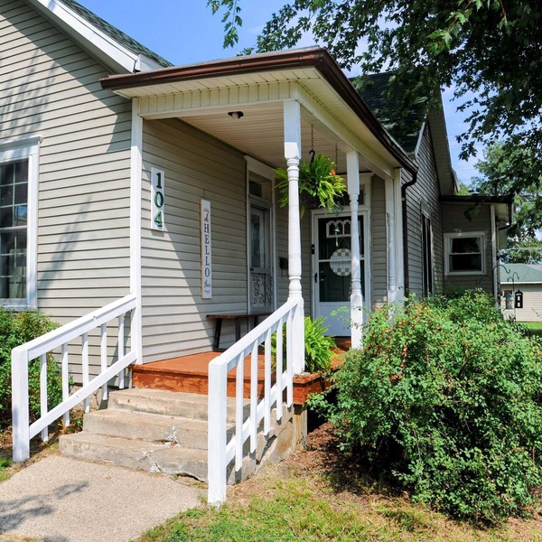 3-BR + Firepit, Coffee Bar & Grill