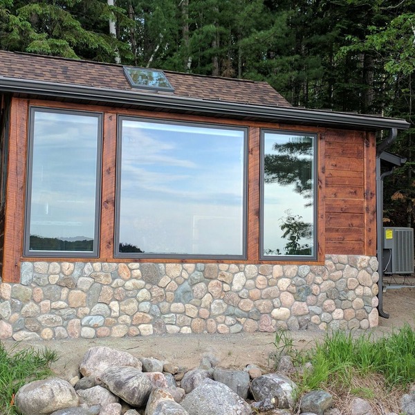 3 ft from water - tiny house with everything you need