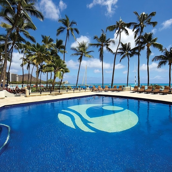 3 Great Units Just Steps to the Beach, Dining, Spa, Diamond Head, Iolani Palace