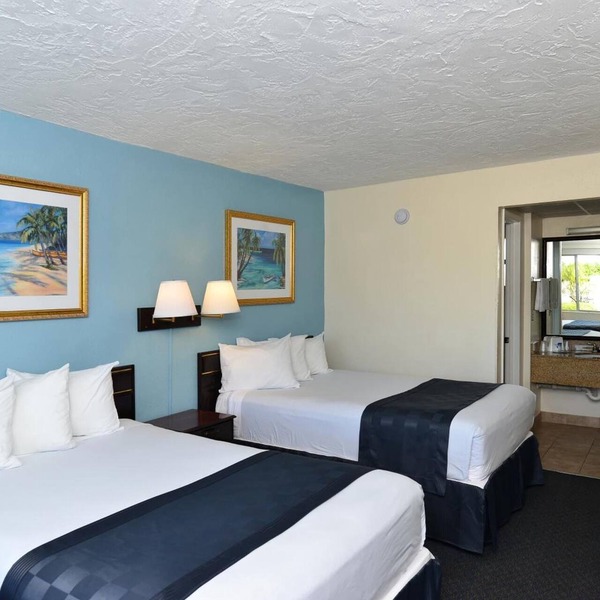 3 Inviting Bradenton Rooms Near The Bishop Museum of Science & Nature - 6.2miles