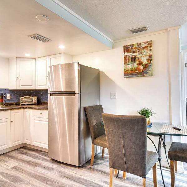 3 Mi to Beach: Remodeled Seminole Apt w/Yard!