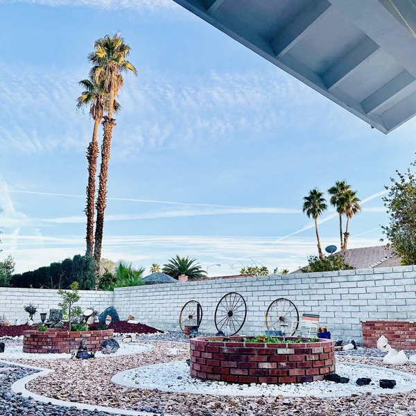 3 Miles To Strip Homy Retreat in Heart Las Vegas