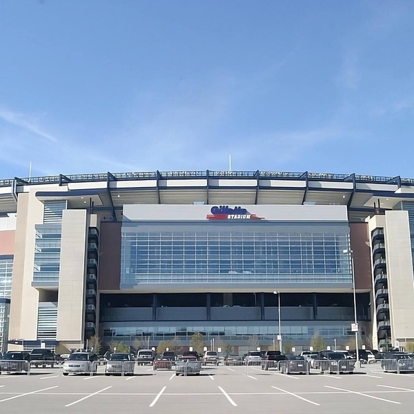 3 Spacious Units Close to Hall at Patriot Place, Comes w/Free Breakfast!