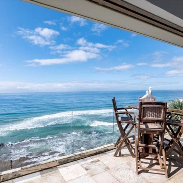 3 Bedroom Beachfront Apartment