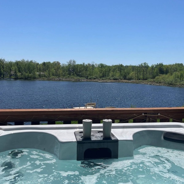 300 ft lakefront · Sauna · Hot tub · 2 treehouses · Firepits · 10 private acres