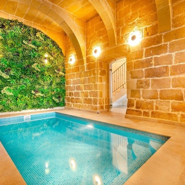 300y/o Gozo Villa: 2 pools, roof lounge, sea views