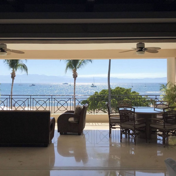 3500sf Oceanfront Condo Ingates Incl Golf Cart &Housekeep/Cook