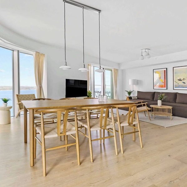 35th Floor Panorama Ocean View Apartment