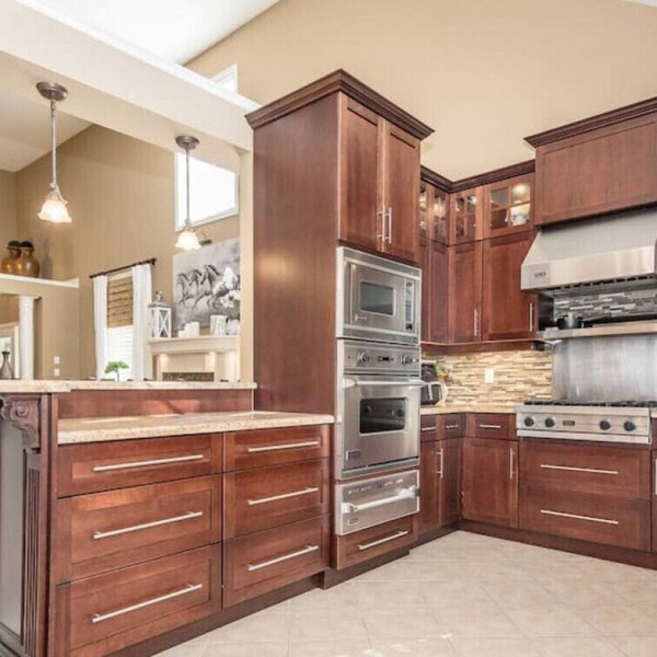 3bd McArthur · Executive 2500 sqft Bungaloft w/ Fp