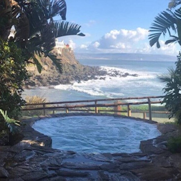 3bd, OCEAN FRONT Condo, Spectacular VIEWS!