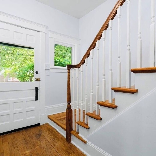 3BR 2BA Downtown Saline Home Near Ann Arbor & U of M Big House
