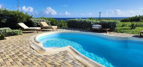 3BR Secluded Villa w/Private Pool and Staff-SB