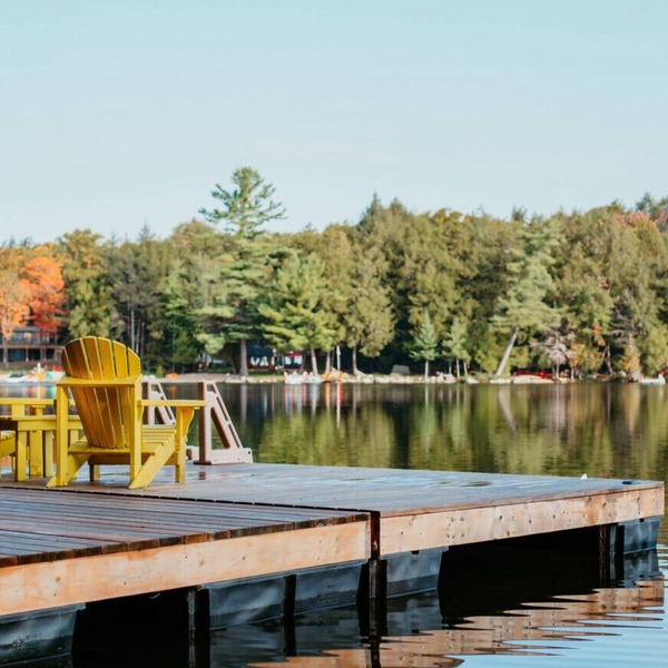 3BR Waterfront Retreat with Woodstove & Sauna