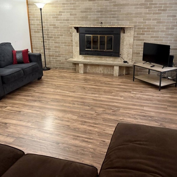 4 bed, 2 bath house, NYC train 10 min walk, MetLife Stadium World Cup 45 minutes