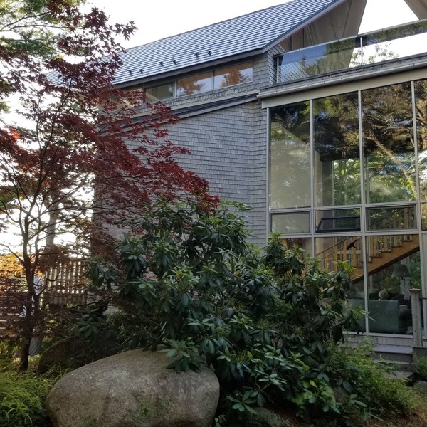 4 Bed (Sleeps 8) persons Vacation Rental with cottage, private dock and beach.