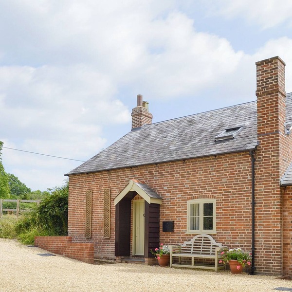 4 bedroom accommodation in Boldre, near Lymington