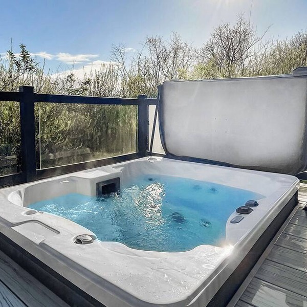 4 bedroom accommodation in Cheddar