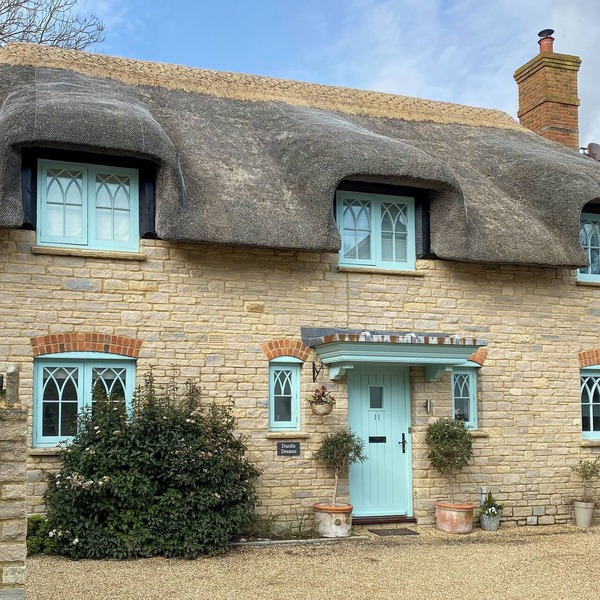 4 bedroom accommodation in West Lulworth, near Wareham