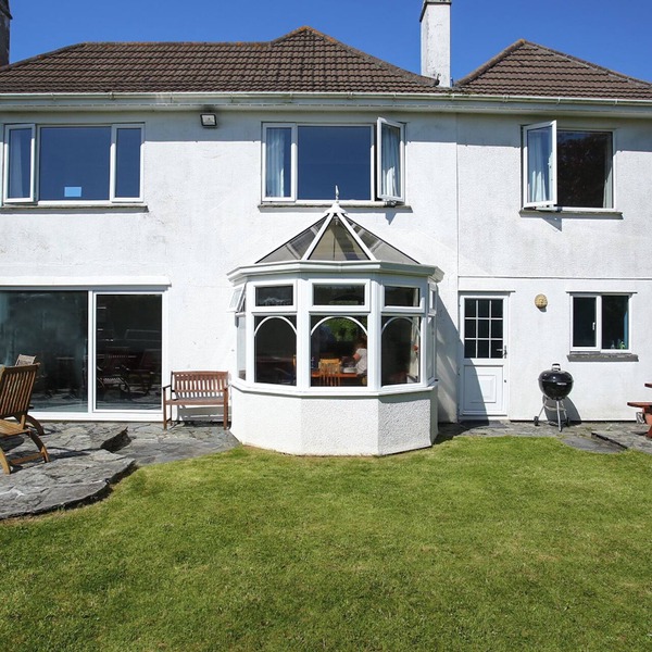 4 bedroom accommodation in Illogan, near Redruth