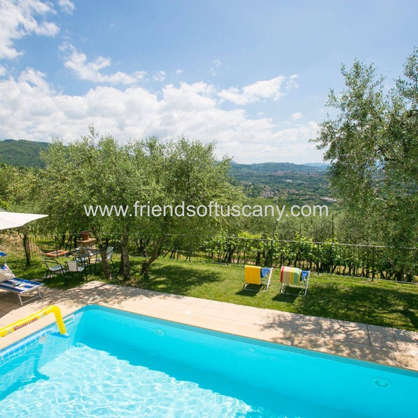 4 Bedroom Villa with Private Fenced Pool in Garfagnana, Tuscany.