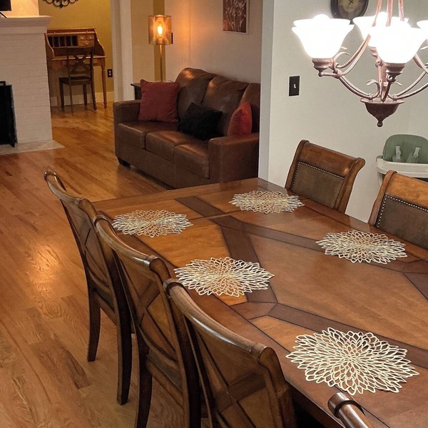 4 BR 4 Bath Ranch Home with HOT TUB and Massage Chairs, 4 Miles to Hershey