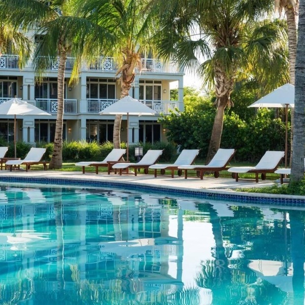 4 BR Oceanfront Penthouse, All-Inclusive Suite at Alexandra Resort