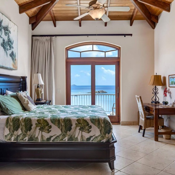 4 Master Suites with King Beds. Exceptional Views. 5 minutes to Cruz Bay.