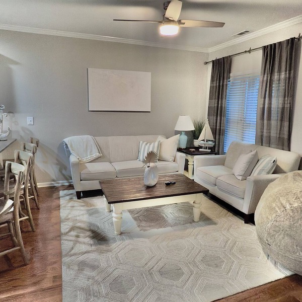 4br/2.5 bath, beach getaway, pool, pet friendly, close to beaches, restaurants