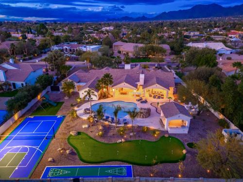 4Million Designer WaterslideWonderlandTheatreGymSportCourtShuffleboard Court
