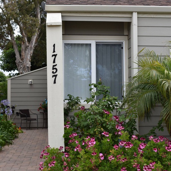 4th Row back -100 steps- from Relaxing OCEAN VIEW Deck/Stair Access to Shoreline