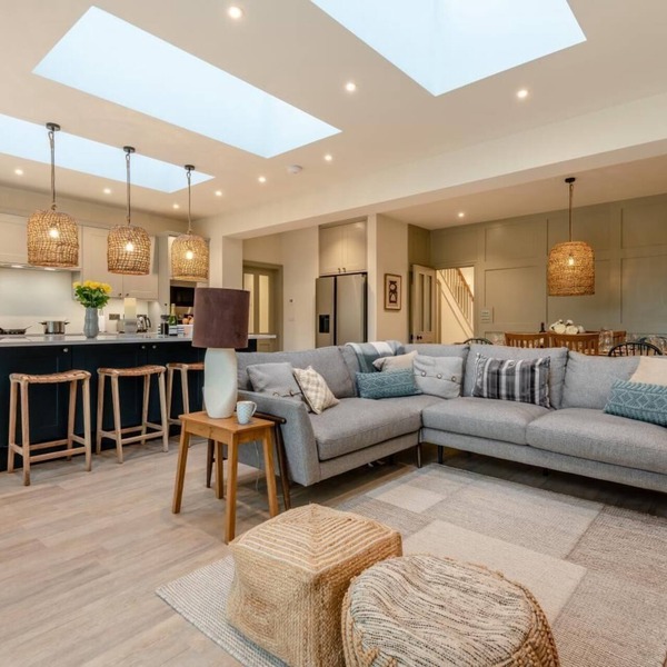5 Bed in Corfe Castle (oc-r30456)