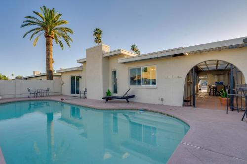 5 Mi to Camelback Ranch: Pet-Friendly Home w/Pool
