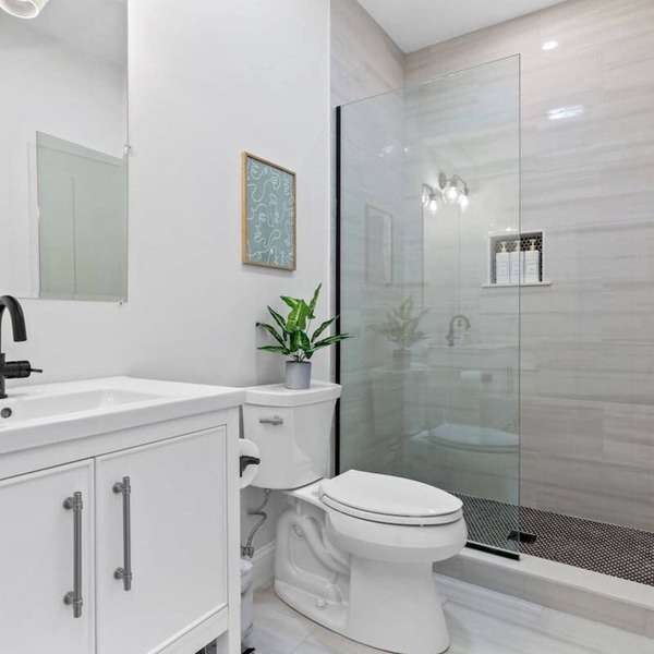 5BR3B By Subway Downtown