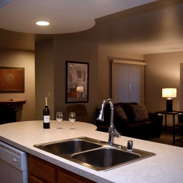 5th Steele Place, LLC - Downtown Algoma Condos: Overnight or Extended Stays