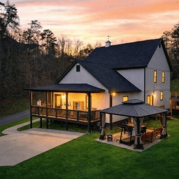 6 BD Next To Dollywood |Sleeps 22| Pool | Arcade |Sauna |Pet Friendly