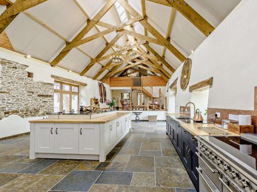 6 Bed in Torrington oc-81519