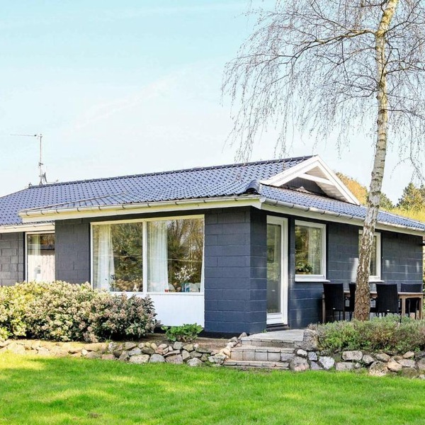 6 person holiday home in Millinge