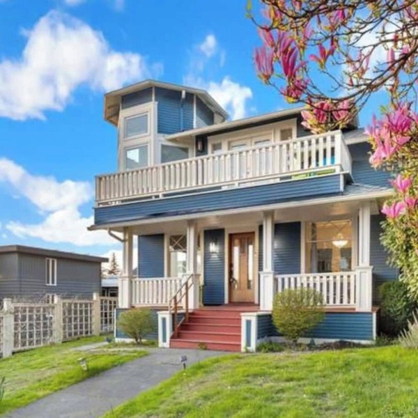 6B4B Luxury Home! Sleeps 20! Beautiful Views!