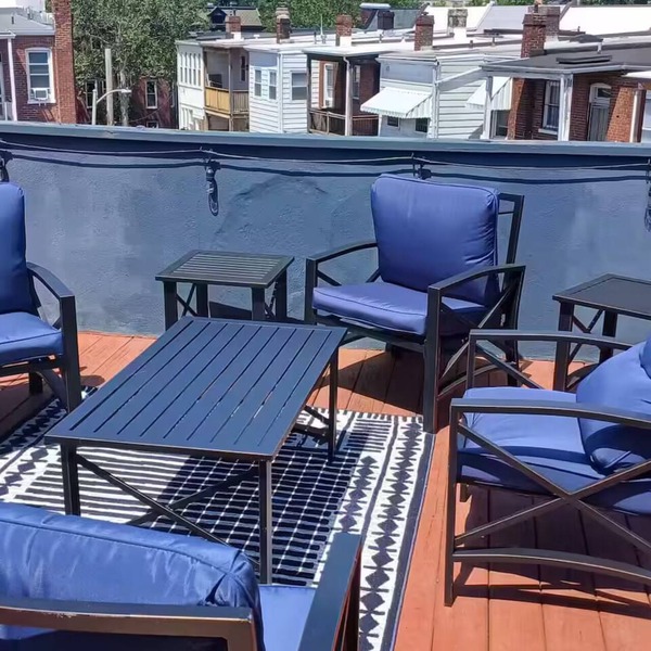 7 bdrm 7 bth 3 kitchens NW DC w/parking & balcony