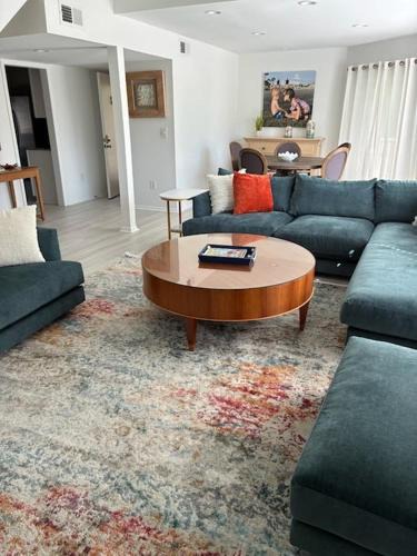 736 Spinnaker Beach House