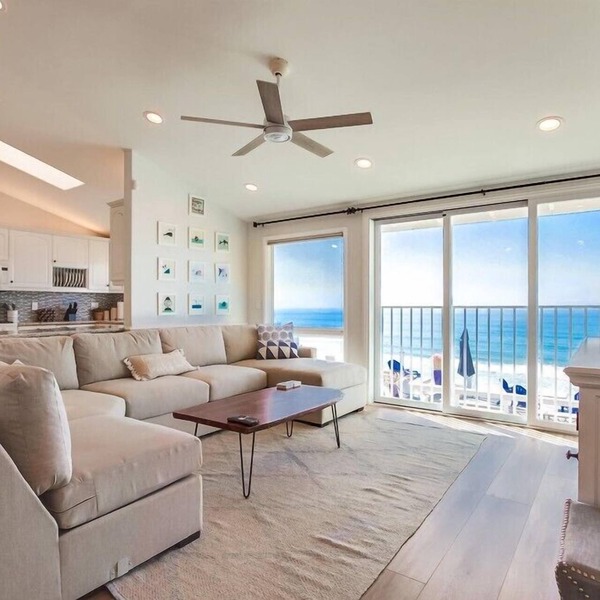 75' Ocean Front Villa on 1/3 Acre * 10ksf Outdoor Space * A/C