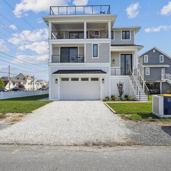 7BR Beach House w/Elevator & Wolf Kitchen