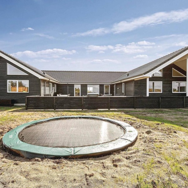 8 bedroom awesome home in Thisted