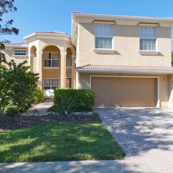8119 Luxury big family vacation home on golf course