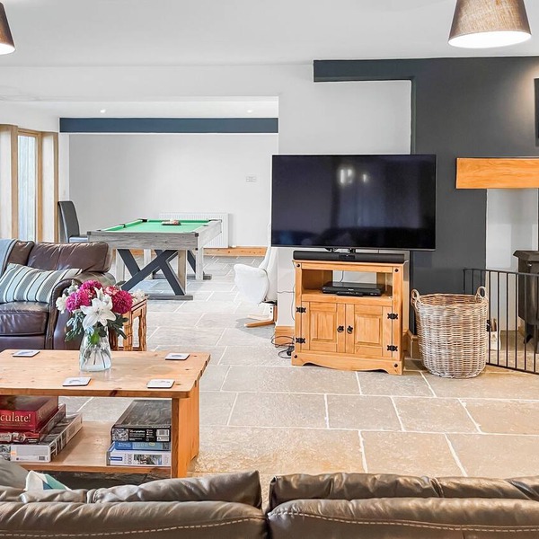 9 bedroom accommodation in Bishopswood, near Honiton