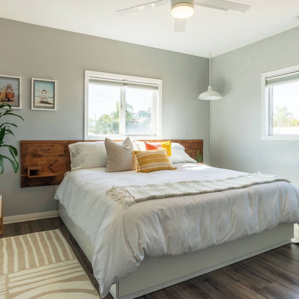 A 2bed 2bath modern coastal vibe made for your perfect Southern California stay!