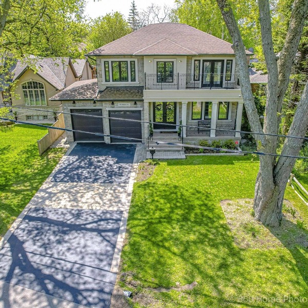 A Luxurious Custom Built Home Designed With Passion, Located Port Union Village
